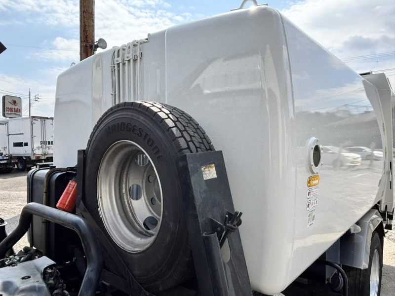 ワイド幅 巻き込みパッカー車 極東製6.2立米 積載3450kg|中古トラックの販売・買取・査定のアイナビ