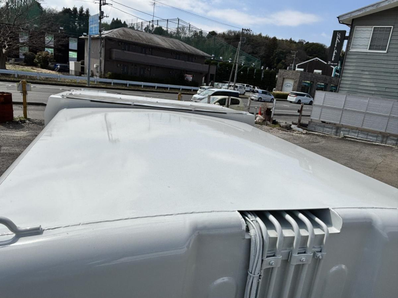 ワイド幅 巻き込みパッカー車 極東製6.2立米 積載3450kg|中古トラックの販売・買取・査定のアイナビ