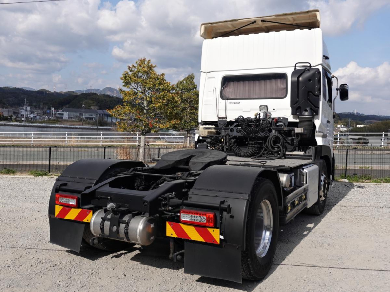 第五輪荷重11.5tトレーラーヘッドトラクター|中古トラックの販売・買取・査定のアイナビ