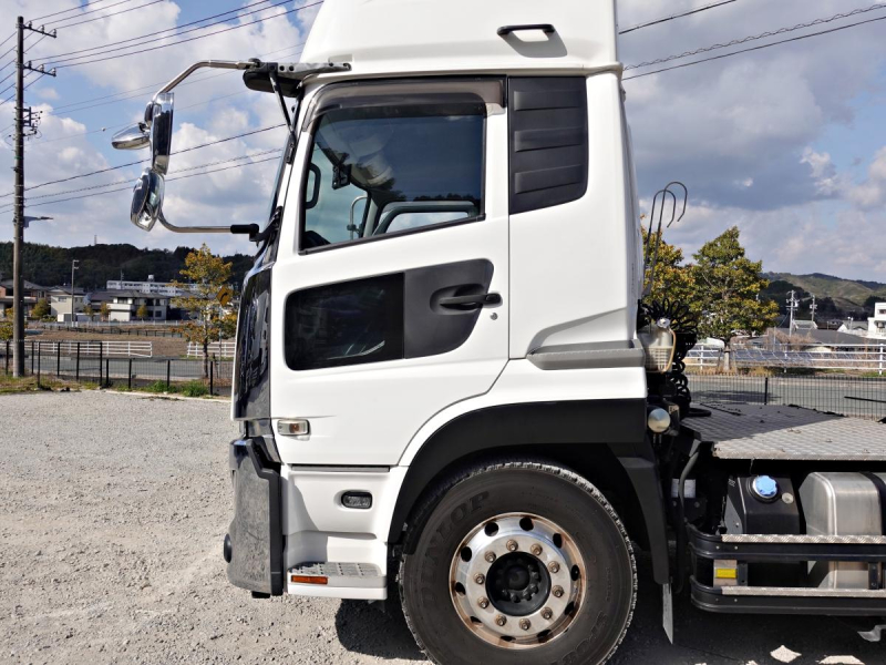 第五輪荷重11.5tトレーラーヘッドトラクター|中古トラックの販売・買取・査定のアイナビ