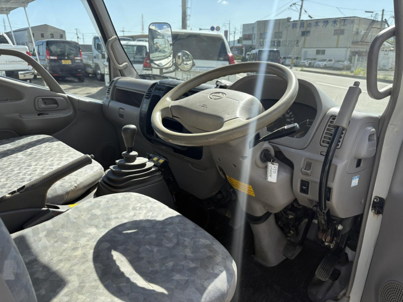 H22デュトロ 2tダンプ|中古トラックの販売・買取・査定のアイナビ