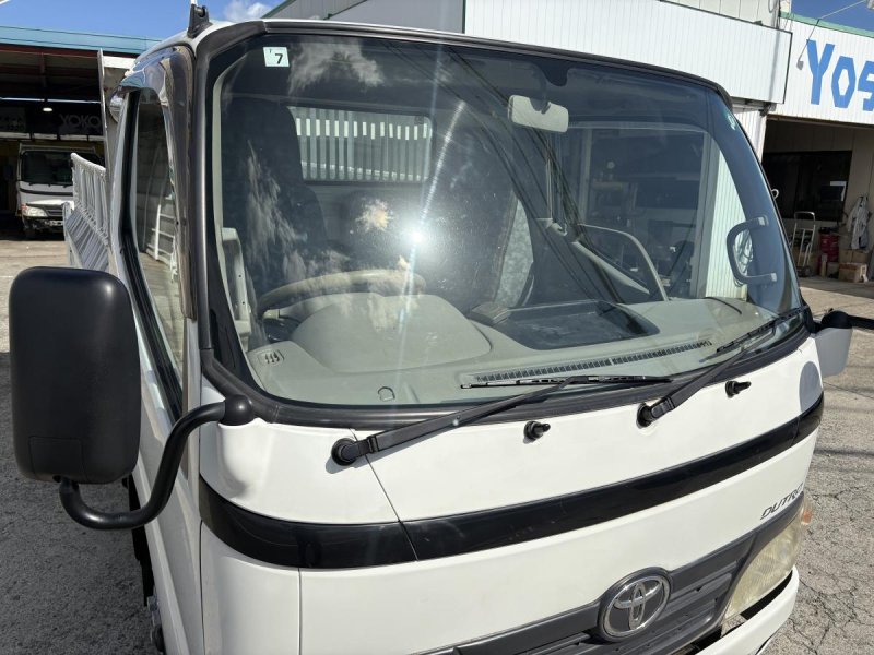 H22デュトロ 2tダンプ|中古トラックの販売・買取・査定のアイナビ