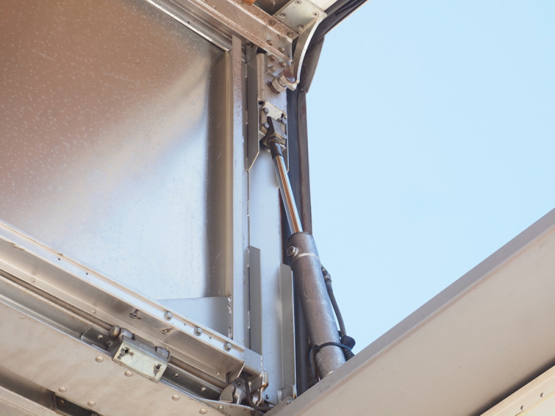 三菱ふそう ウイング車 スーパーグレート|中古トラックの販売・買取・査定のアイナビ