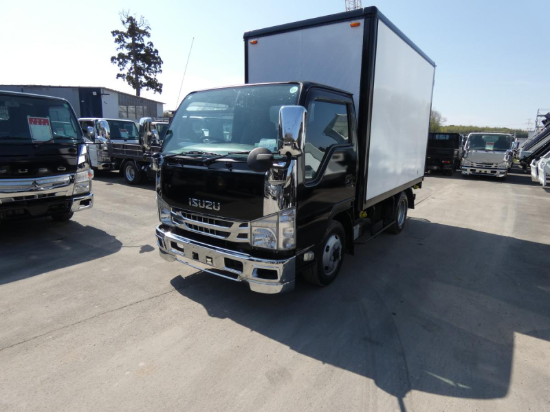 H29　1.5t  パネルバン  オートマ　4WD|中古トラックの販売・買取・査定のアイナビ