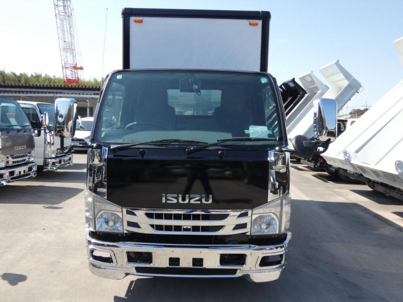 H29　1.5t  パネルバン  オートマ　4WD|中古トラックの販売・買取・査定のアイナビ