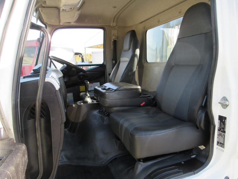 土砂ダンプ 自動シート 車検付 ファイター !!|中古トラックの販売・買取・査定のアイナビ