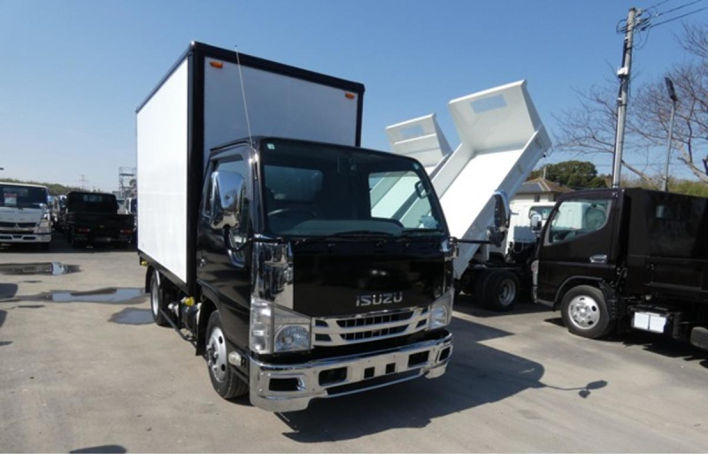 H29　1.5t  パネルバン  オートマ　4WD|中古トラックの販売・買取・査定のアイナビ