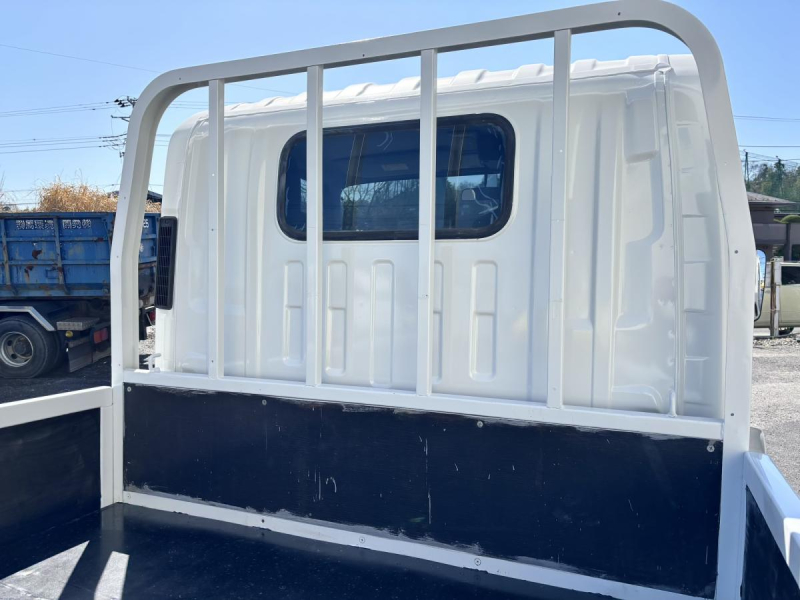 タイタン 標準ロング平ボディー 積載2000kg|中古トラックの販売・買取・査定のアイナビ