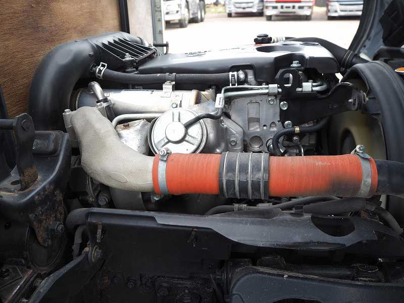 マツダタイタン4WDタンクローリー1.4KL|中古トラックの販売・買取・査定のアイナビ