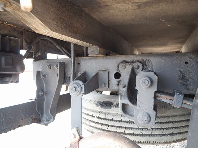 マツダタイタン4WDタンクローリー1.4KL|中古トラックの販売・買取・査定のアイナビ