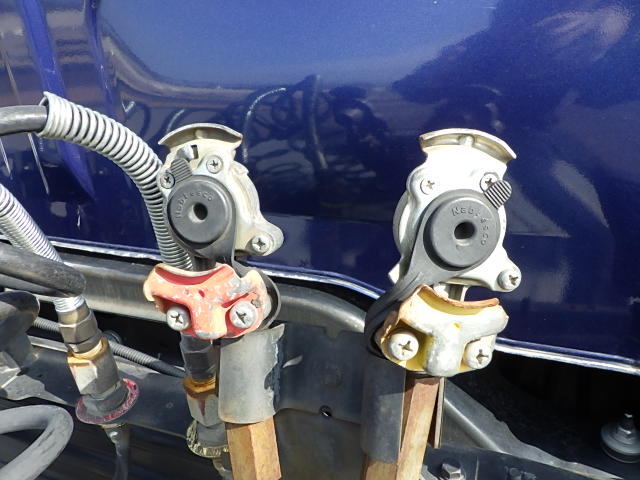 日野平成30年式☆走行32万キロ代☆トラクタ|中古トラックの販売・買取・査定のアイナビ