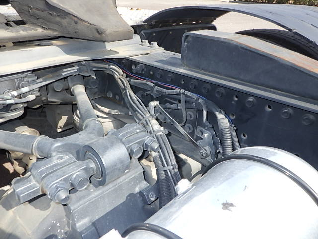 日野平成30年式☆走行32万キロ代☆トラクタ|中古トラックの販売・買取・査定のアイナビ