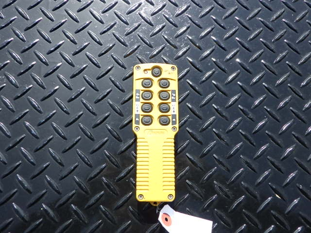 いすゞエルフキャリアカー(積載車)|中古トラックの販売・買取・査定のアイナビ