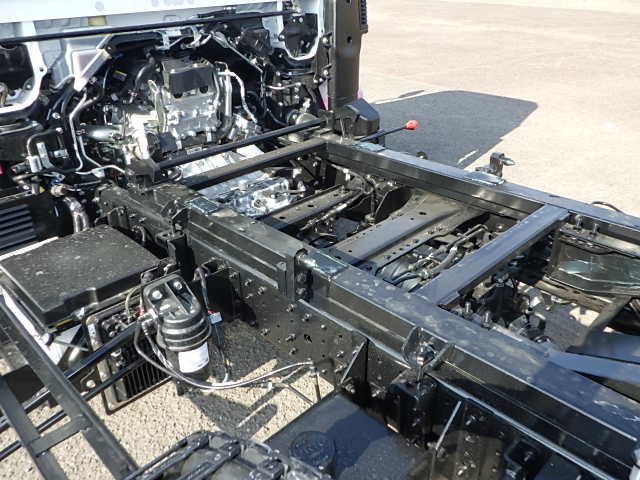 三菱☆一般型キャリアカー☆積載3.85t車検付き|中古トラックの販売・買取・査定のアイナビ