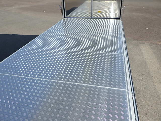 日野☆4t冷凍ウィング☆フルハーフ製☆車検付き 後輪エアサス|中古トラックの販売・買取・査定のアイナビ