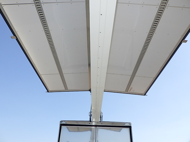 日野☆4t冷凍ウィング☆フルハーフ製☆車検付き 後輪エアサス|中古トラックの販売・買取・査定のアイナビ