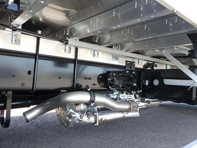 日野☆4t冷凍ウィング☆フルハーフ製☆車検付き 後輪エアサス|中古トラックの販売・買取・査定のアイナビ