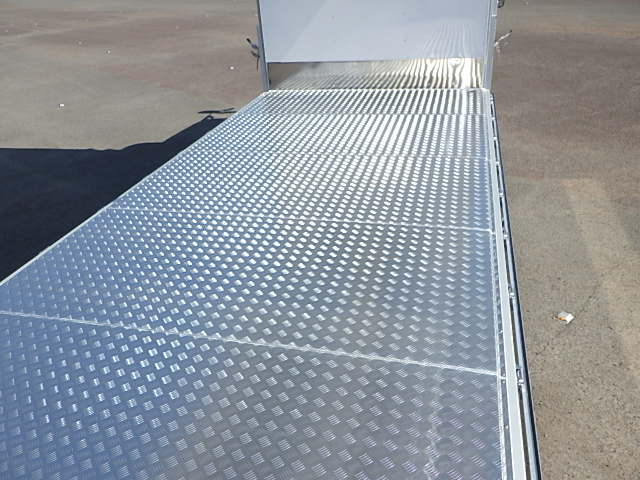 日野☆4t冷凍ウィング☆フルハーフ製☆車検付き 後輪エアサス|中古トラックの販売・買取・査定のアイナビ