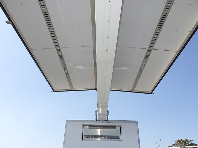 日野☆4t冷凍ウィング☆フルハーフ製☆車検付き 後輪エアサス|中古トラックの販売・買取・査定のアイナビ