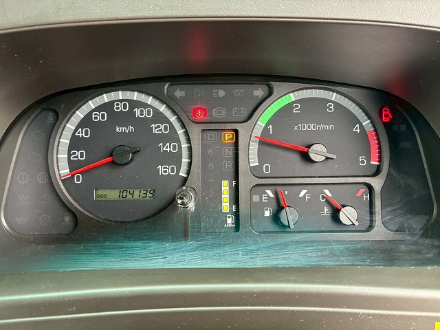 リアトランク175馬力デュオニックセミオートマ小型中型|中古トラックの販売・買取・査定のアイナビ