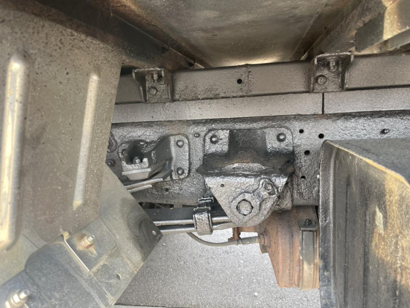 平成27年デュトロ4WDアルミバン格納ゲートマニュアル5速|中古トラックの販売・買取・査定のアイナビ