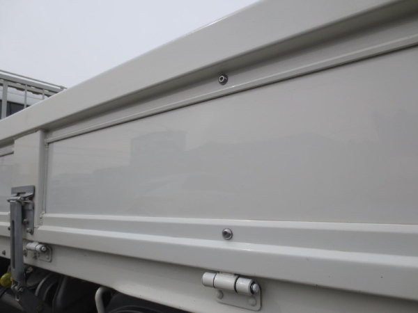 日野レンジャー平ボディ|中古トラックの販売・買取・査定のアイナビ