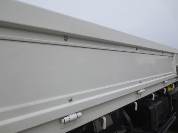 日野レンジャー平ボディ|中古トラックの販売・買取・査定のアイナビ