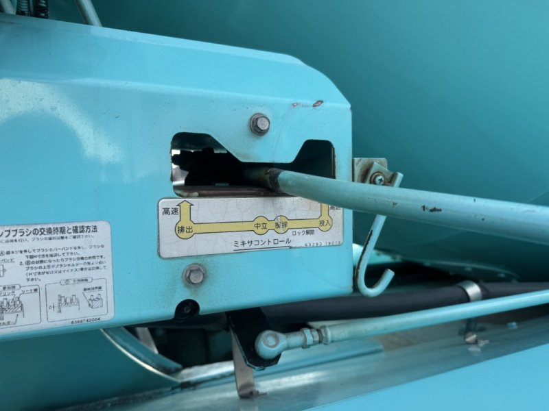 2デフ増トンカヤバ製ドラム容量8.9立米車検付|中古トラックの販売・買取・査定のアイナビ