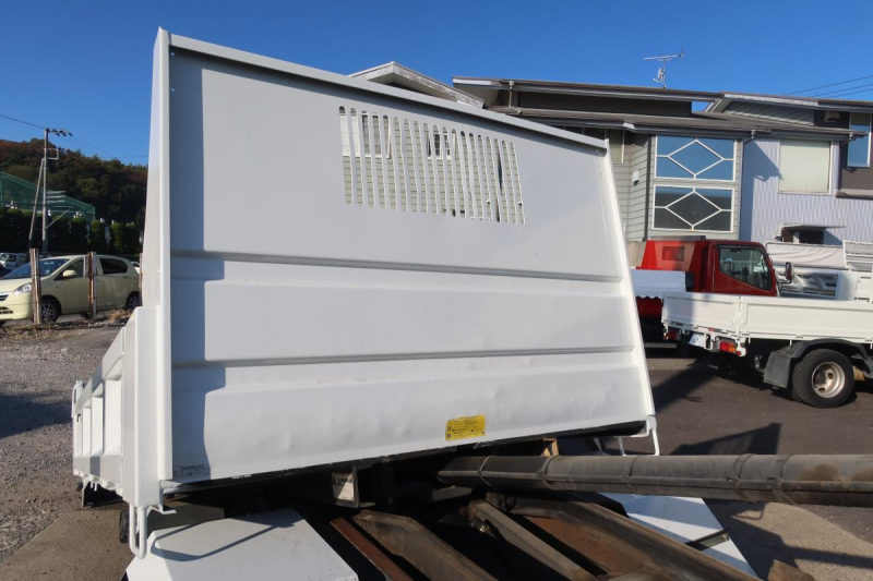 標準幅 花見台製ローダーダンプ 積載3000kg|中古トラックの販売・買取・査定のアイナビ