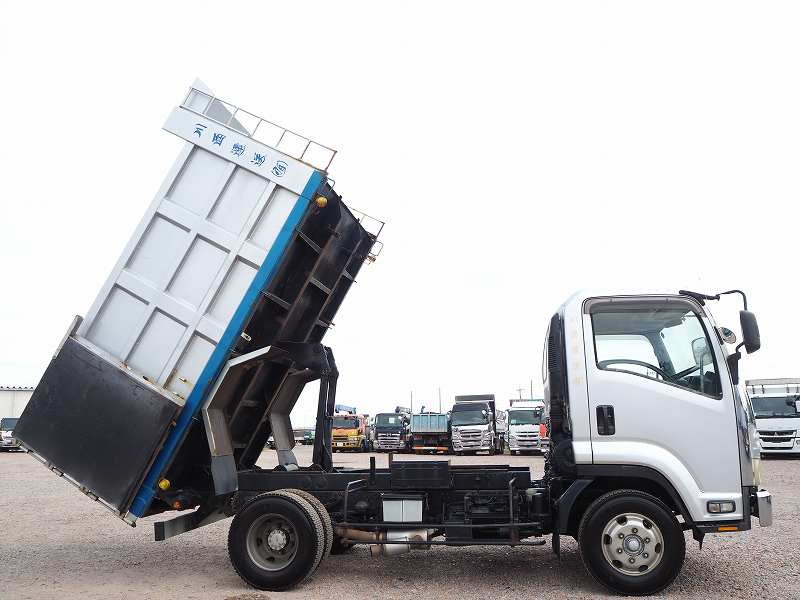 いすゞフォワードダンプ深ダンプ観音扉9.5立米|中古トラックの販売・買取・査定のアイナビ