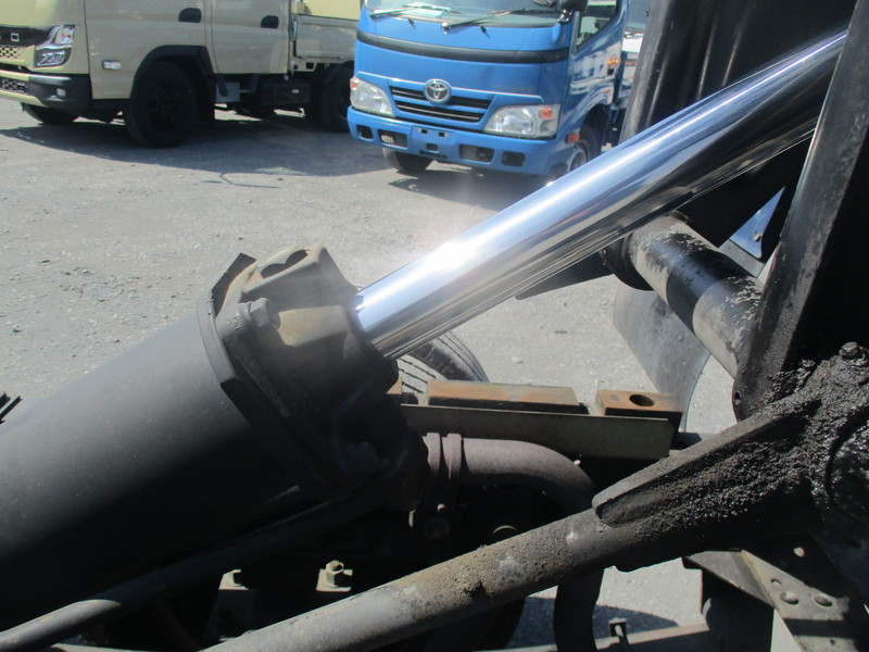 H18タイタンダンプ車検R8/11積載2t総重量5t未満|中古トラックの販売・買取・査定のアイナビ