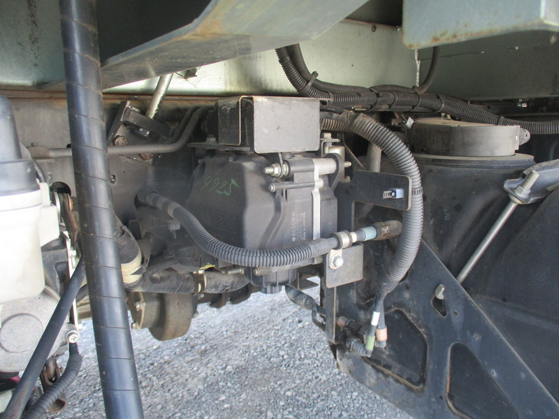 H26フォワード兼松製ロードリフレッシャー1683h稼働別エンジン|中古トラックの販売・買取・査定のアイナビ