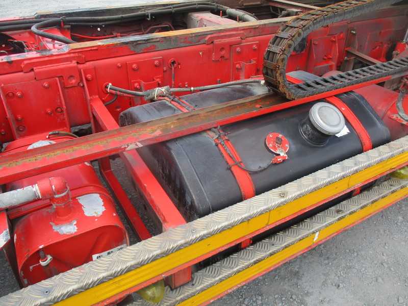 H16フォワード増トン花見台製セルフ積載10.6t車検R8/12|中古トラックの販売・買取・査定のアイナビ