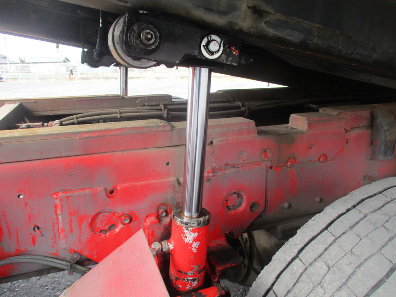 H16フォワード増トン花見台製セルフ積載10.6t車検R8/12|中古トラックの販売・買取・査定のアイナビ