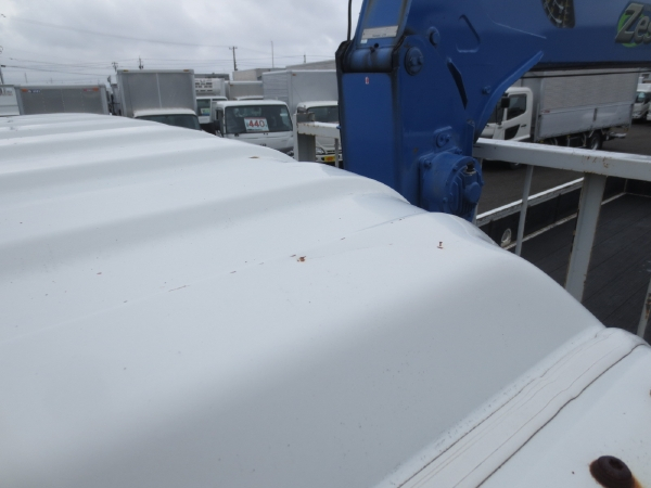 いすゞフォワード5段ラジコンクレーン付|中古トラックの販売・買取・査定のアイナビ