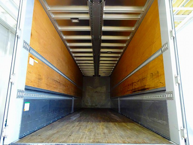 ギガ13.7t4軸アルミウイングリアエアサス380ps|中古トラックの販売・買取・査定のアイナビ