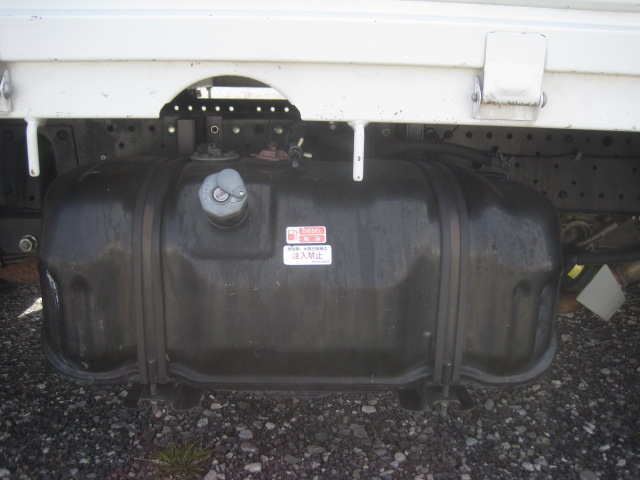 低床10尺ボディ標準幅1.5t車オートマディーゼル車|中古トラックの販売・買取・査定のアイナビ