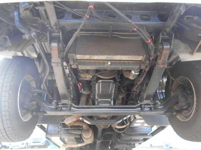 UDトラックス 乗用車 コンドル|中古トラックの販売・買取・査定のアイナビ