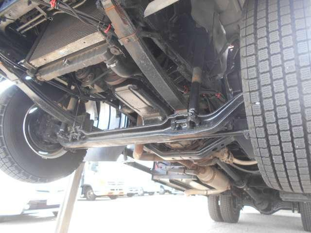 UDトラックス 乗用車 コンドル|中古トラックの販売・買取・査定のアイナビ