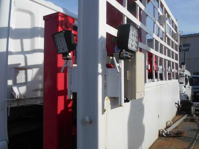 UDトラックス 乗用車 コンドル|中古トラックの販売・買取・査定のアイナビ