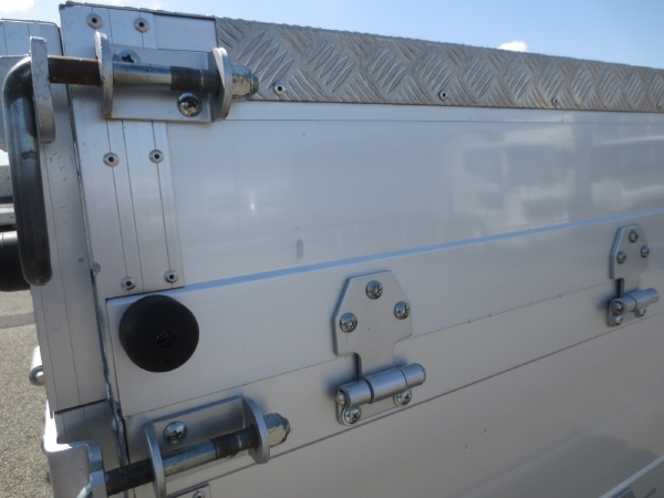 トヨタダイナセミロングアルミ平|中古トラックの販売・買取・査定のアイナビ