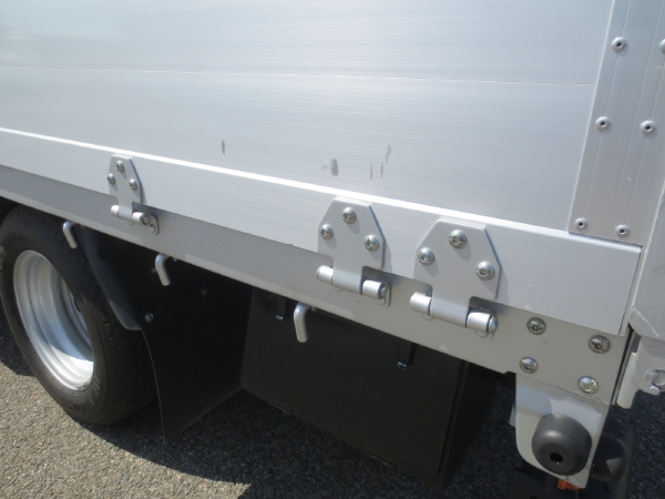 トヨタダイナセミロングアルミ平|中古トラックの販売・買取・査定のアイナビ