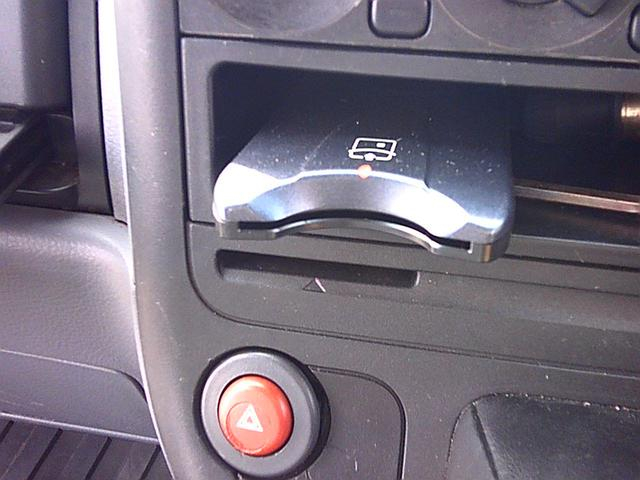 三菱ふそう キャンターガッツ|中古トラックの販売・買取・査定のアイナビ