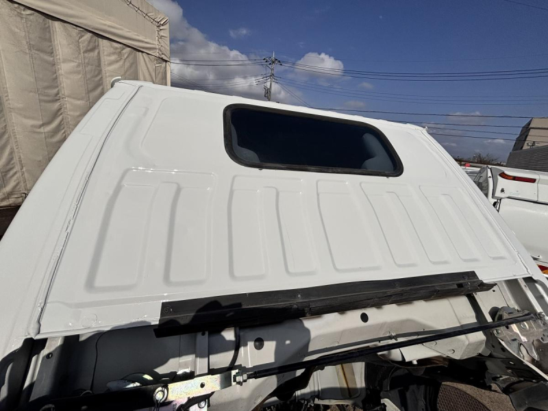 タイタン 10尺平ボディー 積載2000kg AT車|中古トラックの販売・買取・査定のアイナビ