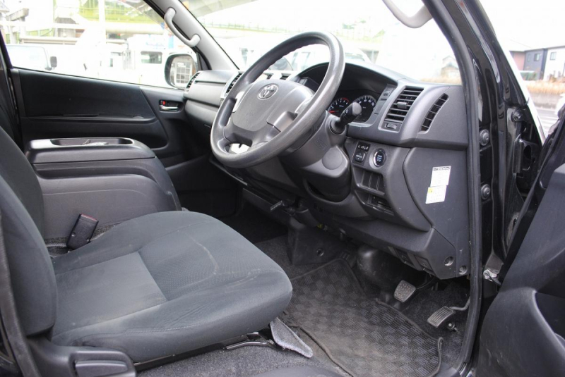 H27 レジアスエースバン S-GL|中古トラックの販売・買取・査定のアイナビ