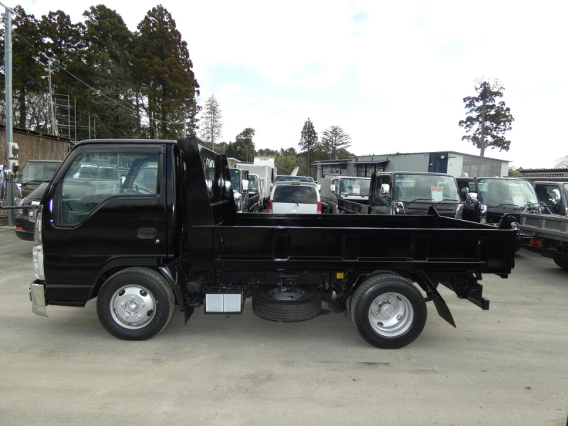 H203トン ダンプ 6速マニュアル|中古トラックの販売・買取・査定のアイナビ