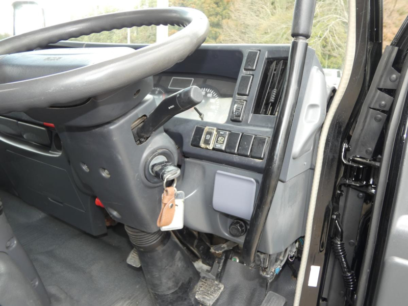 H203トン ダンプ 6速マニュアル|中古トラックの販売・買取・査定のアイナビ