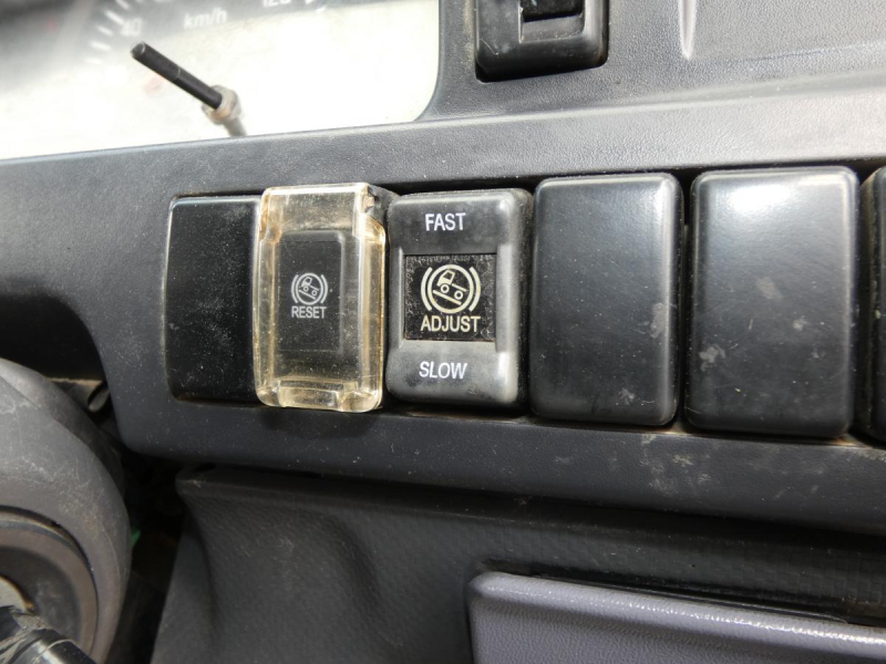 H203トン ダンプ 6速マニュアル|中古トラックの販売・買取・査定のアイナビ