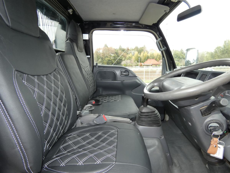 H203トン ダンプ 6速マニュアル|中古トラックの販売・買取・査定のアイナビ