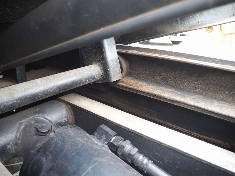 エルフ新明和ローダーダンプワイドロング積載3.75t160馬力|中古トラックの販売・買取・査定のアイナビ